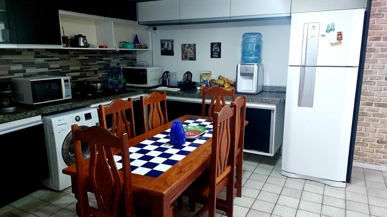 ريسيفي Quartos Em Apartamento Compartilhado Beira Mar المظهر الخارجي الصورة